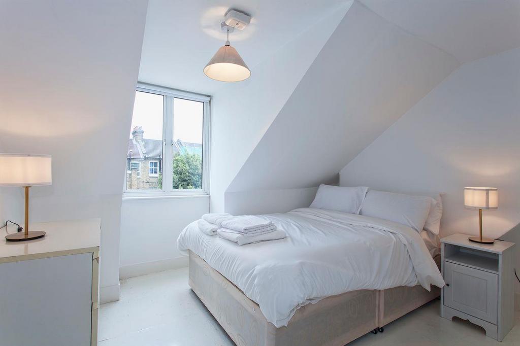 Malvern road bedroom 1.jpeg