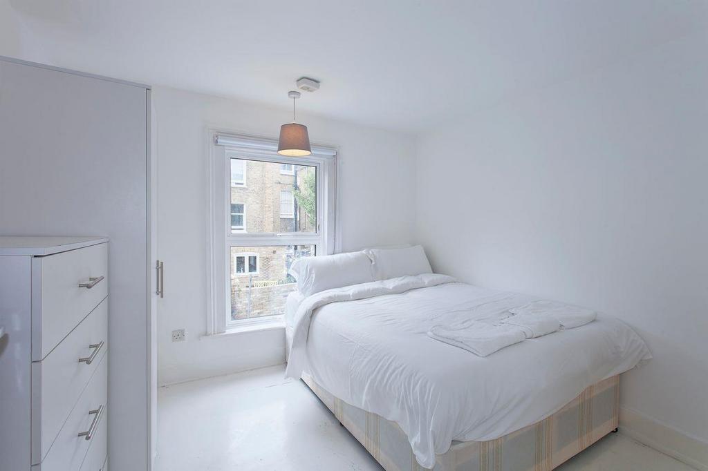 Malvern road bedroom 2 shot 2.jpeg