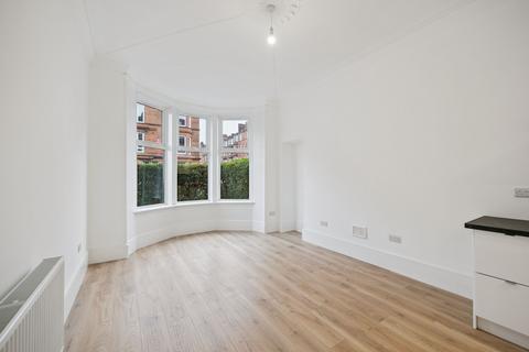2 bedroom flat for sale, 57 Minard Road, Flat 0/1, Shawlands, Glasgow, G41 2EH