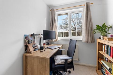 3 bedroom semi-detached house for sale, Carpenters Way, Hailsham