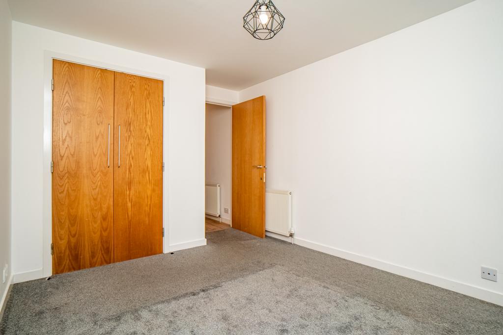 Bedroom1 3