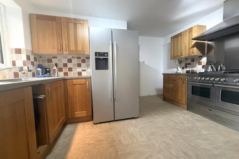 5 bedroom detached house to rent, Hazel Gardens, Oxfordshire RG4