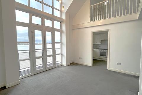 undefined, Russell Quay, West Street , DA11 0BP