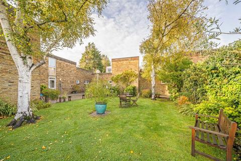 3 bedroom end of terrace house for sale, Acacia Grove, New Malden KT3