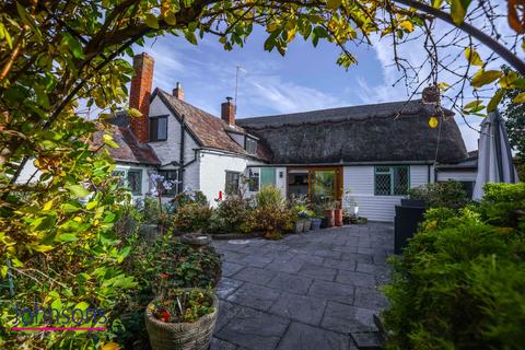 undefined, Main Street, Offenham, WR11