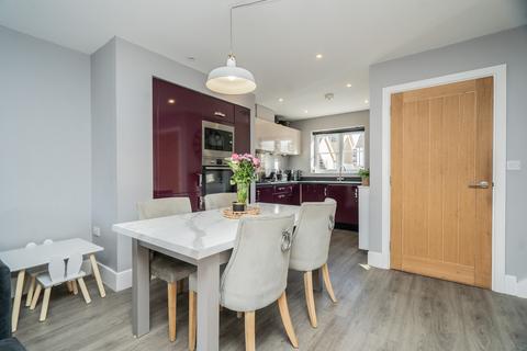 undefined, Mead Crescent, Redhouse Park, Milton Keynes, MK14