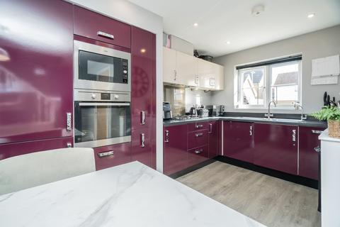 undefined, Mead Crescent, Redhouse Park, Milton Keynes, MK14