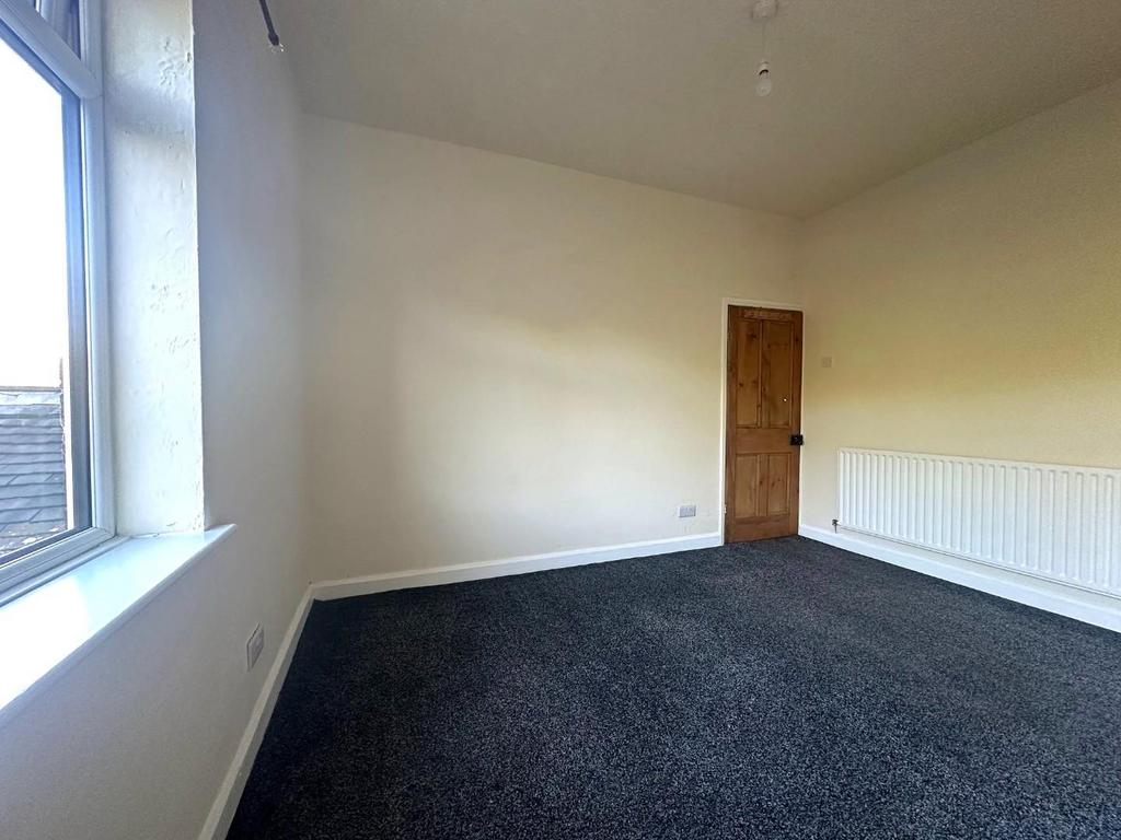 012.jpg