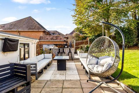5 bedroom detached house for sale, Ring Road, Lancing