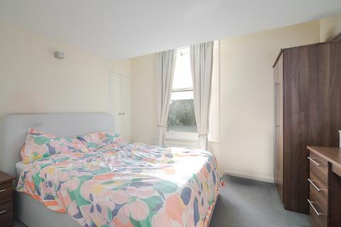 2 bedroom apartment to rent, Penhurst Mansions Rostrevor Road