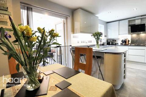 4 bedroom detached house for sale, Grindley Way, Swadlincote