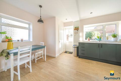 undefined, Bryanstone Grove, Surrey GU2