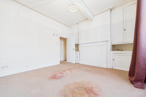 3 bedroom terraced house for sale, Whitecross Street, North Lincolnshire DN18