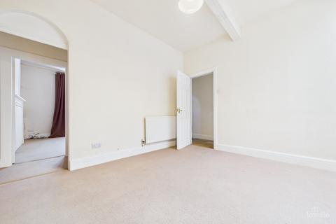 3 bedroom terraced house for sale, Whitecross Street, North Lincolnshire DN18