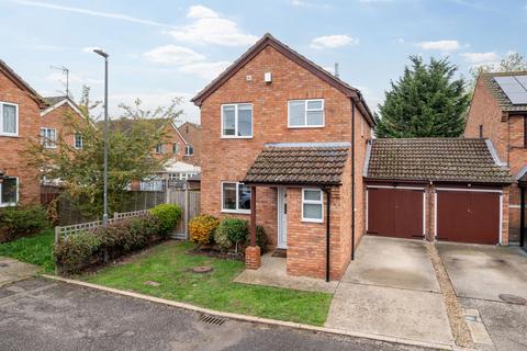 3 bedroom detached house for sale, Hemingway Road, Aylesbury HP19
