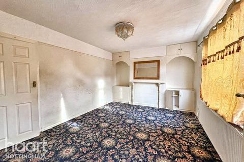 12 Frinton Road, Nottingham, NG8 6GZ