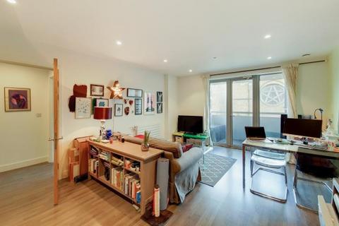 2 bedroom flat for sale, Barking Road, London, E16 1GQ