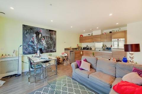 2 bedroom flat for sale, Barking Road, London, E16 1GQ