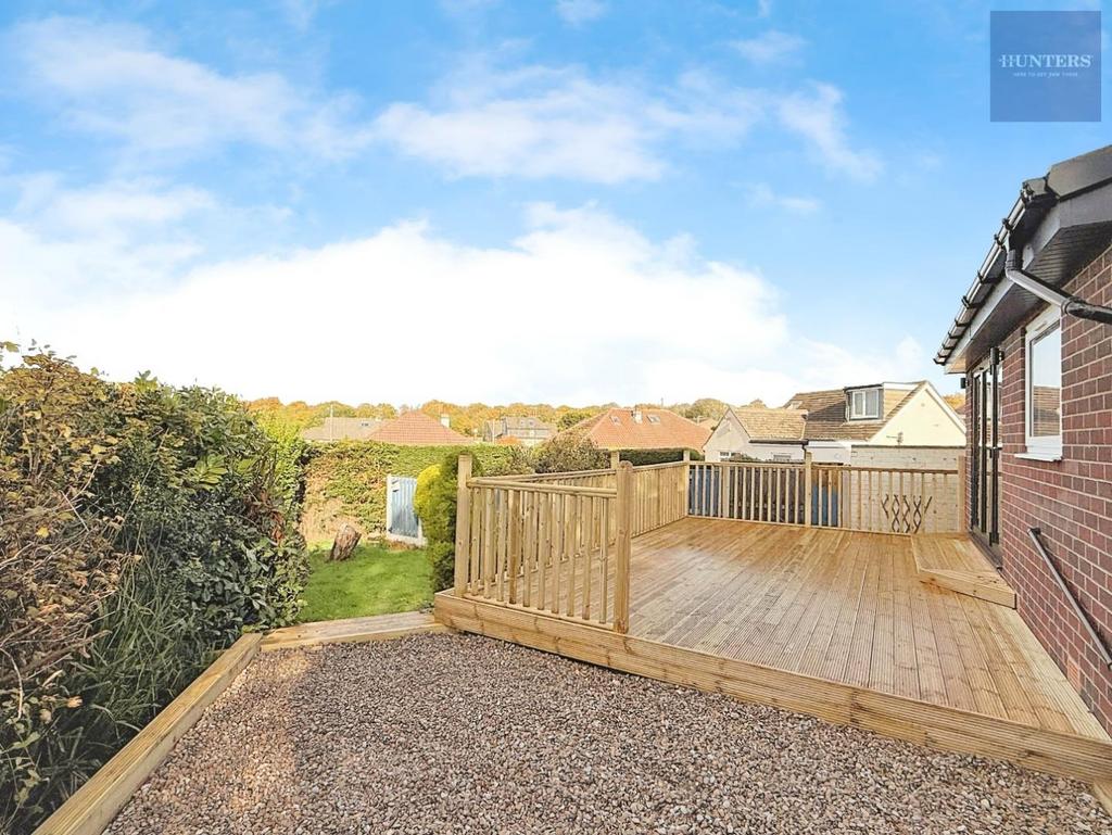 8 rear garden/decking