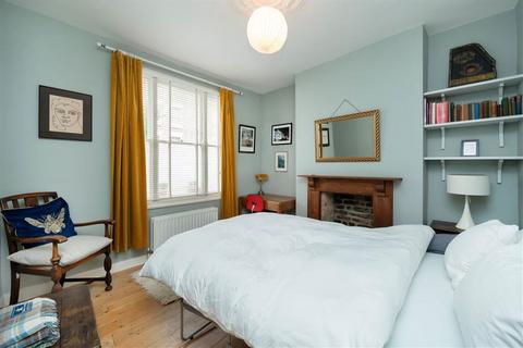 3 bedroom terraced house for sale, Herbert Street, London NW5