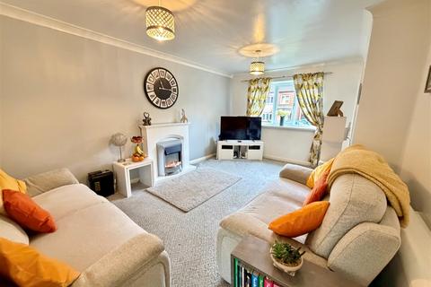 3 bedroom end of terrace house for sale, Kiln Field, Staxton, Scarborough