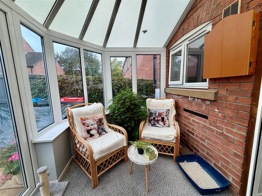 Sun room 2.jpg