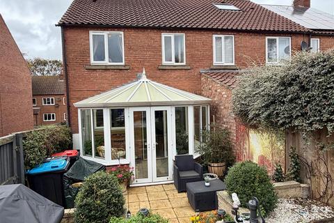 3 bedroom end of terrace house for sale, Kiln Field, Staxton, Scarborough