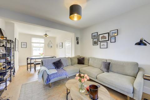 2 bedroom terraced house to rent, Stanstead Road, Forest Hill, London, SE23