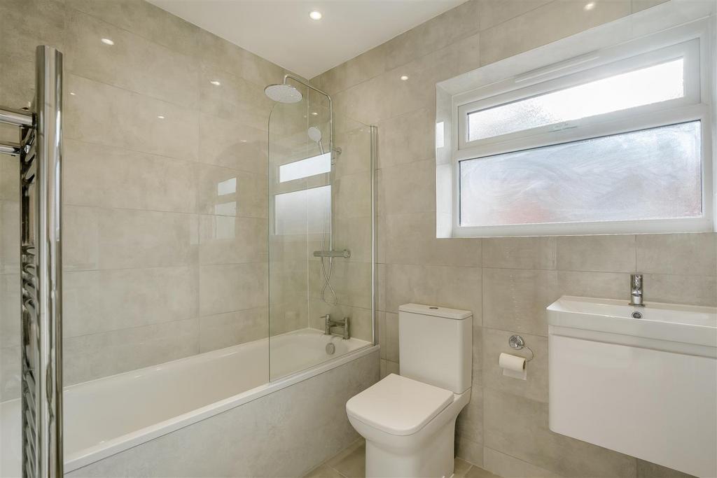 8669140-interior02.jpg