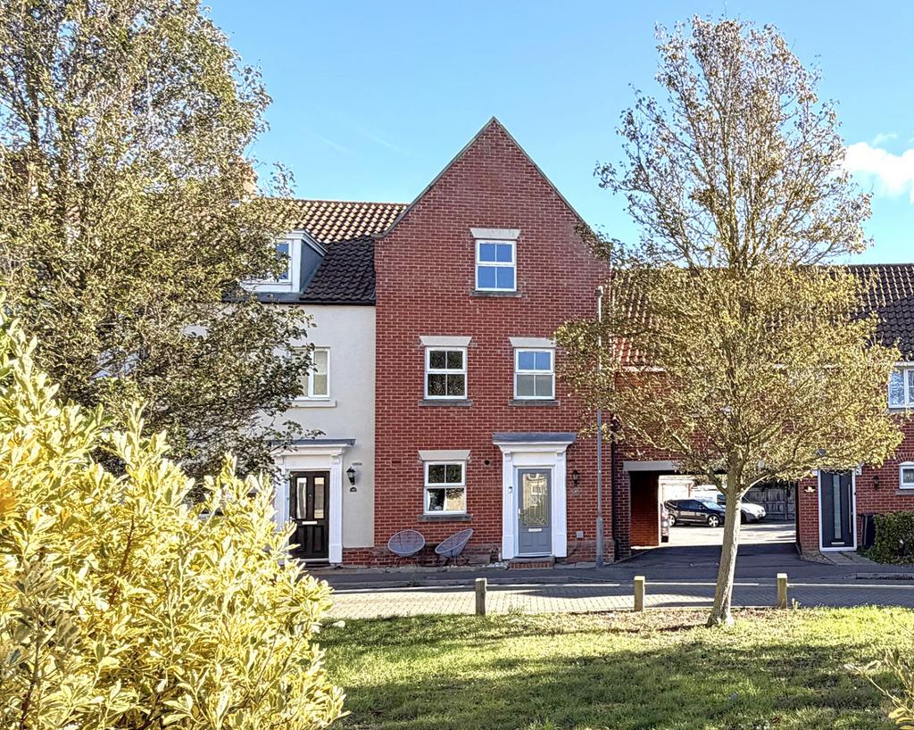 Harpers Way, Clacton on Sea, CO16 8 BQ