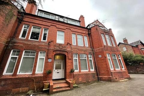 Studio to rent, Regent Road, Altrincham