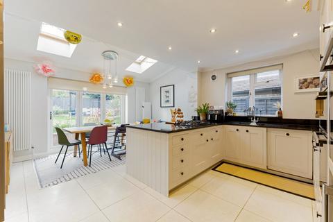 undefined, Park Rise, Harpenden, Hertfordshire