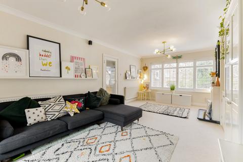 undefined, Park Rise, Harpenden, Hertfordshire