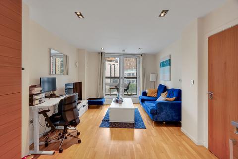 1 bedroom flat for sale, Limeharbour, London, E14