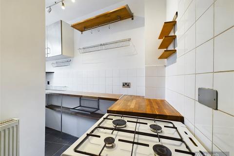 1 bedroom apartment for sale, Surbiton Crescent, Kingston upon Thames KT1