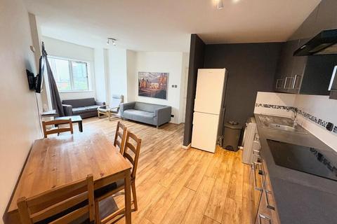 2 bedroom apartment to rent, Putney Bridge Road, London SW15