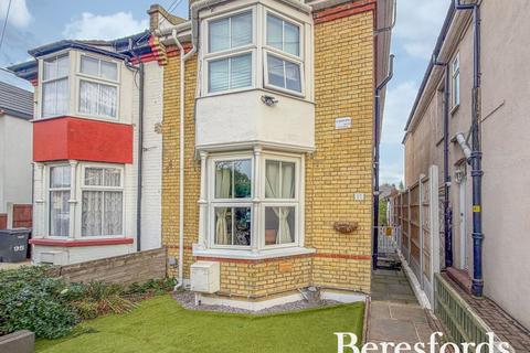 undefined, South Road, South Ockendon, RM15