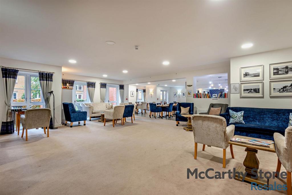8668900-interior10-800.jpg