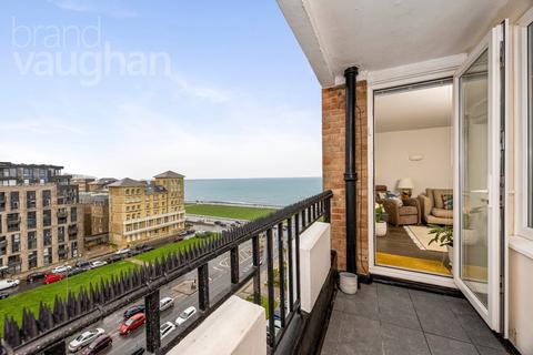 3 bedroom flat for sale, Grand Avenue, Hove, BN3