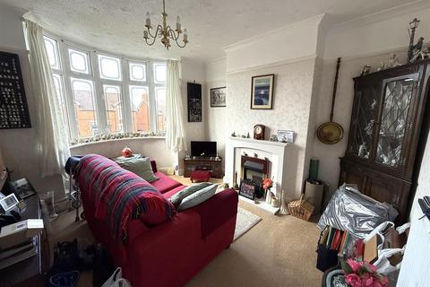 3 bedroom semi-detached house for sale, Hagley Road, Rugeley