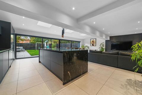 5 bedroom detached house for sale, Western Road, Billericay