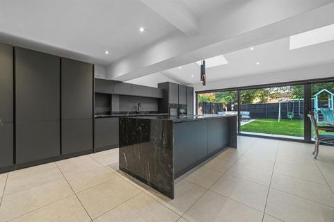 5 bedroom detached house for sale, Western Road, Billericay