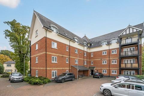 2 bedroom apartment for sale, Edmund Rice House, Brentwood