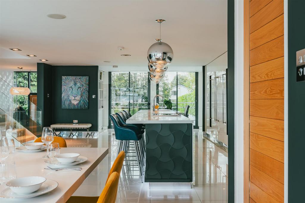 Dining Kitchen