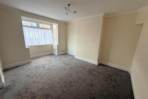 3 bedroom terraced house to rent, Leinster Road, Middlesbrough