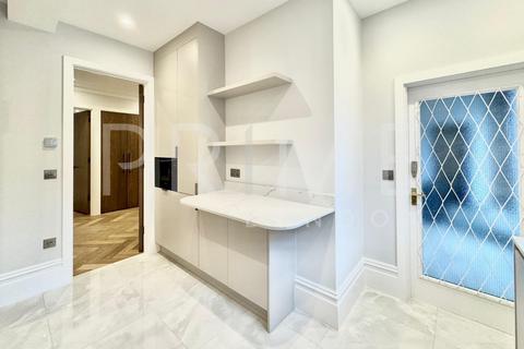 undefined, Montagu Court, Marylebone W1H
