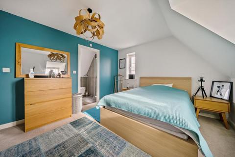 5 bedroom detached house for sale, Catterick Road,  Kingsmere,  Bicester,  Oxfordshire,  OX26