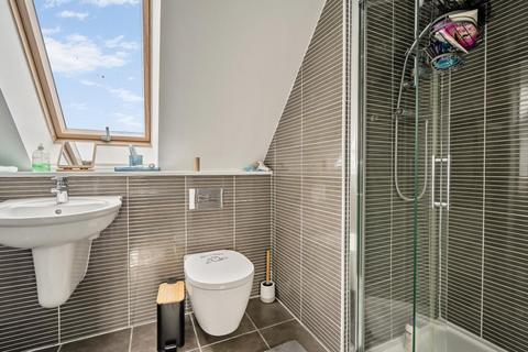 5 bedroom detached house for sale, Catterick Road,  Kingsmere,  Bicester,  Oxfordshire,  OX26