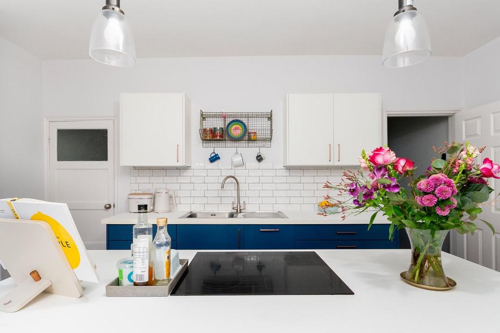 0 A4 SBR - Kitchen Diner F.jpg