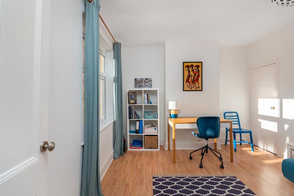 0 A4 SBR - Bedroom H.jpg